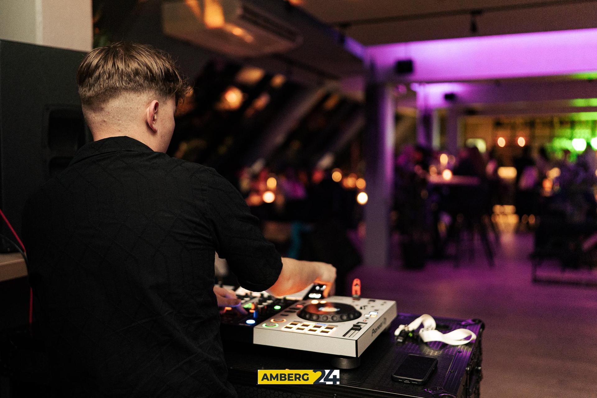 Wir haben für euch die besten Bilder vom Samstagabend von der Walküre Skybar. (Bild: David Müller)