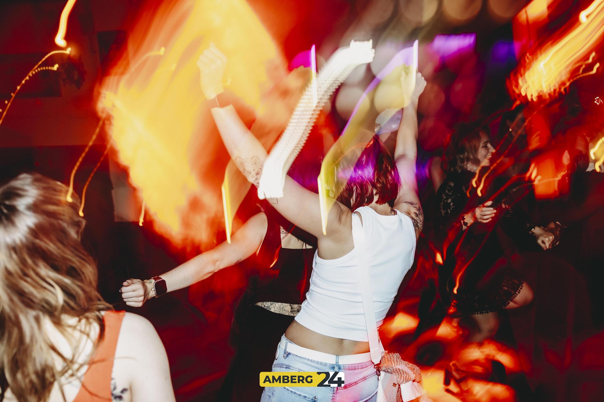 Beim Hood of Hip-Hop im Casino waren viele Feierwillige am Start.  (Bild: Lolografie )