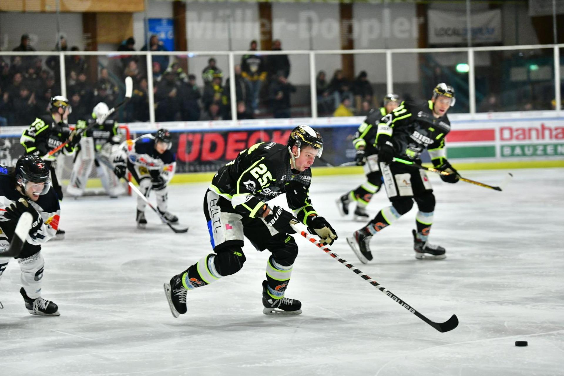 Der ERSC Amberg muss sich dem HC Landsberg mit 2:3 geschlagen geben. (Bild: A.& J. Pastuska)