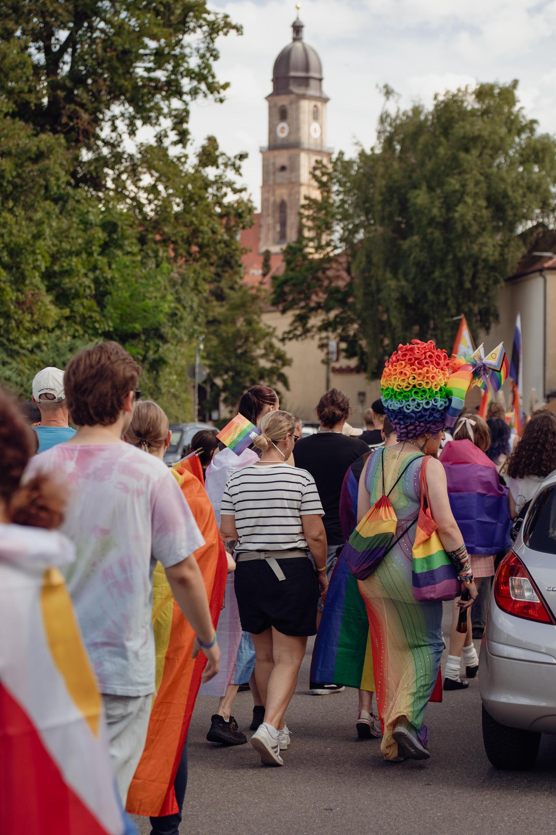 Das war beim Amberger CSD-Demozug am Samstag los. (Bild: Ria Schmidt)