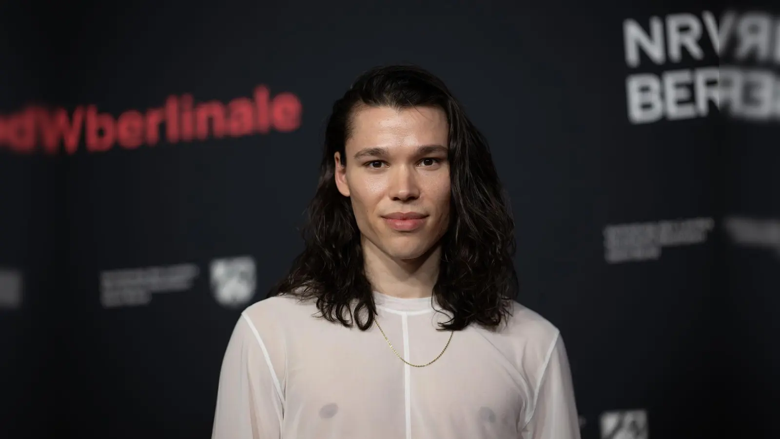 Helge Mark Lodder spielt den Freund einer schwangeren Frau mit Problemen. (Bild: Sebastian Christoph Gollnow/dpa)