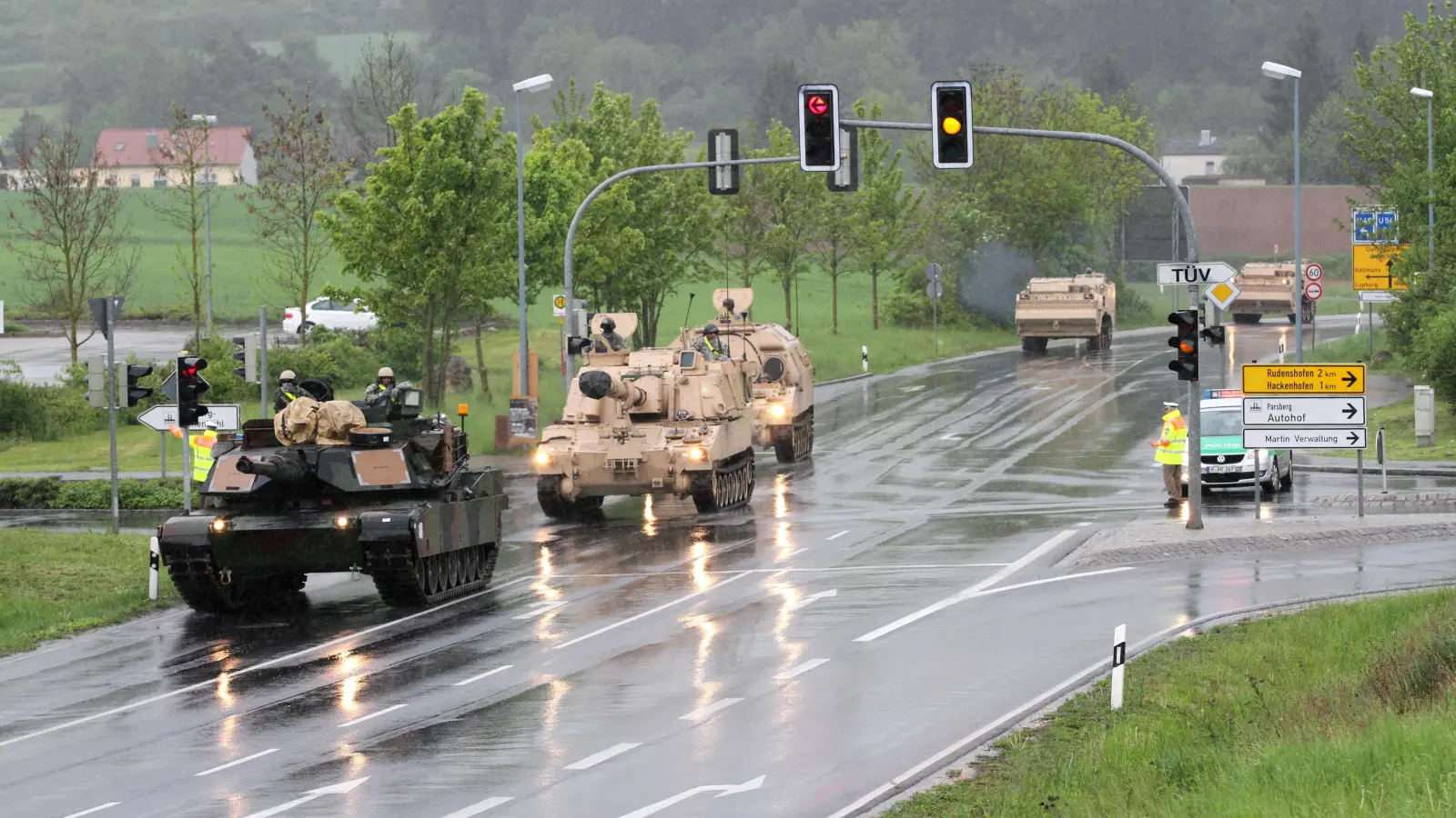 In den kommenden Tagen werden mehr Militärfahrzeuge zwischen Grafenwöhr und Hohenfels unterwegs sein. (Bild: Capt. John Farmer)