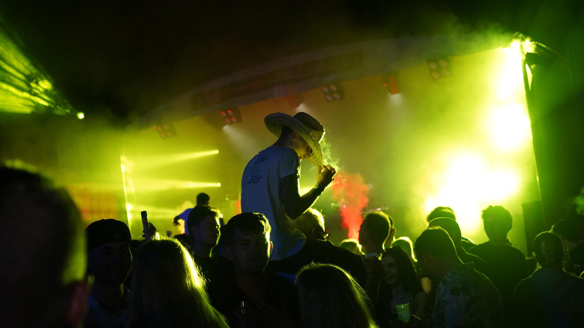 Die „Sandtastic”-Beachparty in Störnstein. (Bild: mcl)