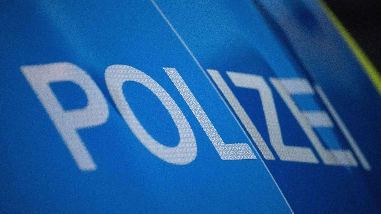 Ein 46-Jähriger wurde von der Polizei aus dem Verkehr gezogen. (Bild: Marijan Murat/dpa)