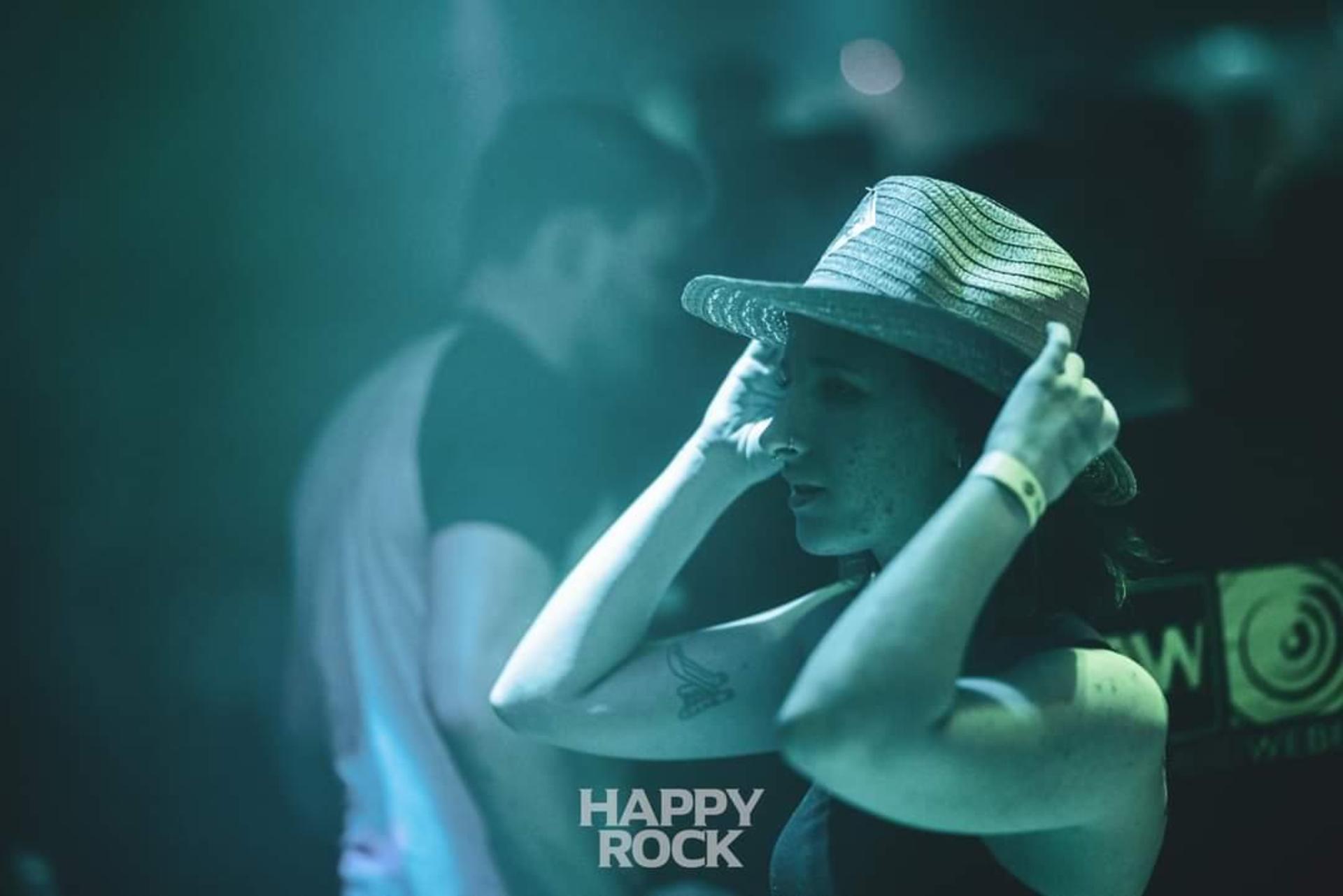 Kinkerlitzchen im Happy Rock. Feiern ab 16 bis die Wolken wieder lila sind dank Muttizettel! (Bild: Martin Sponsel)