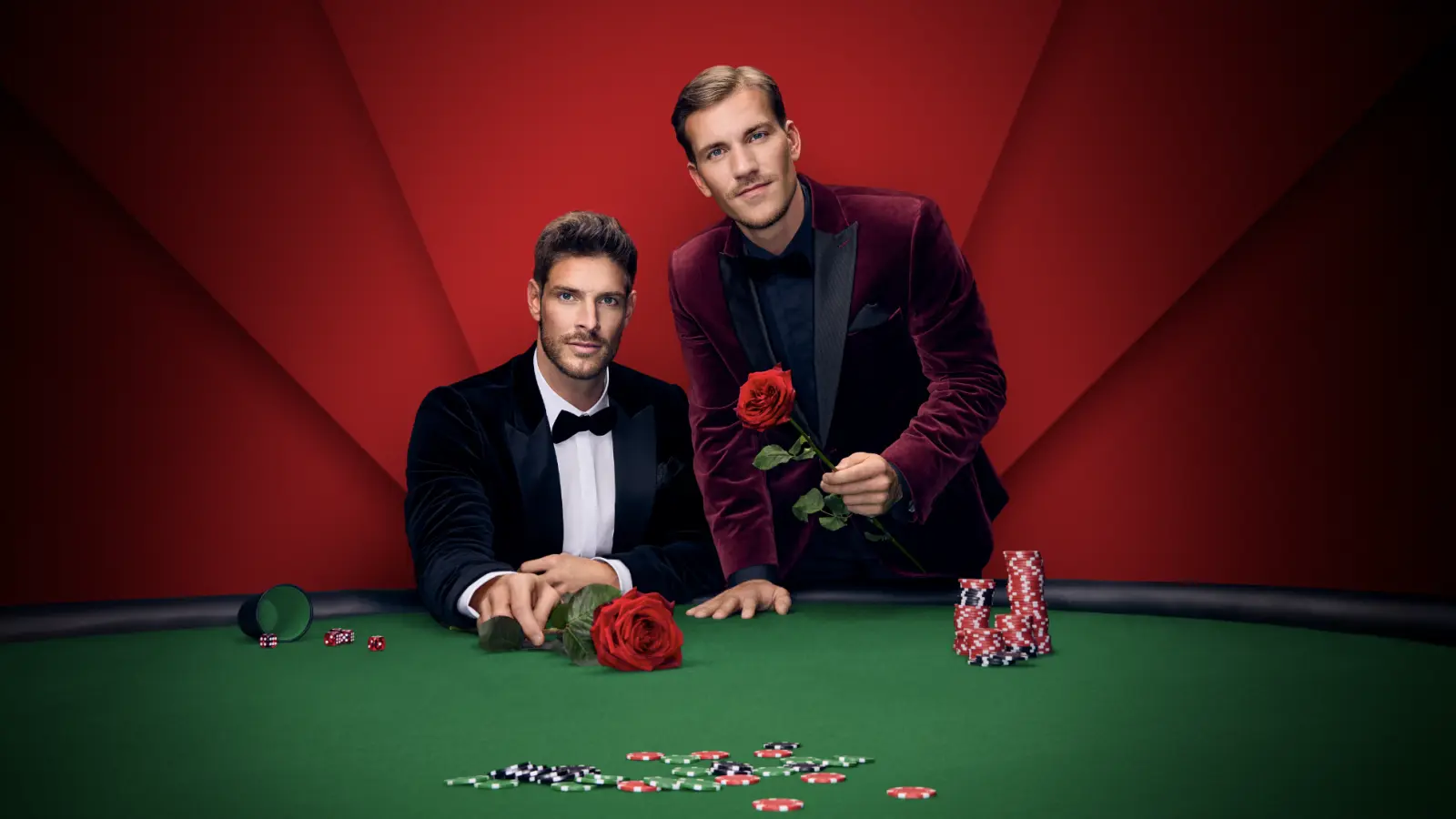 Die neuen Bachelors 2025 sind Martin Braun (links) und Felix Stein. (Bild: RTL / Benno Kraehahn)