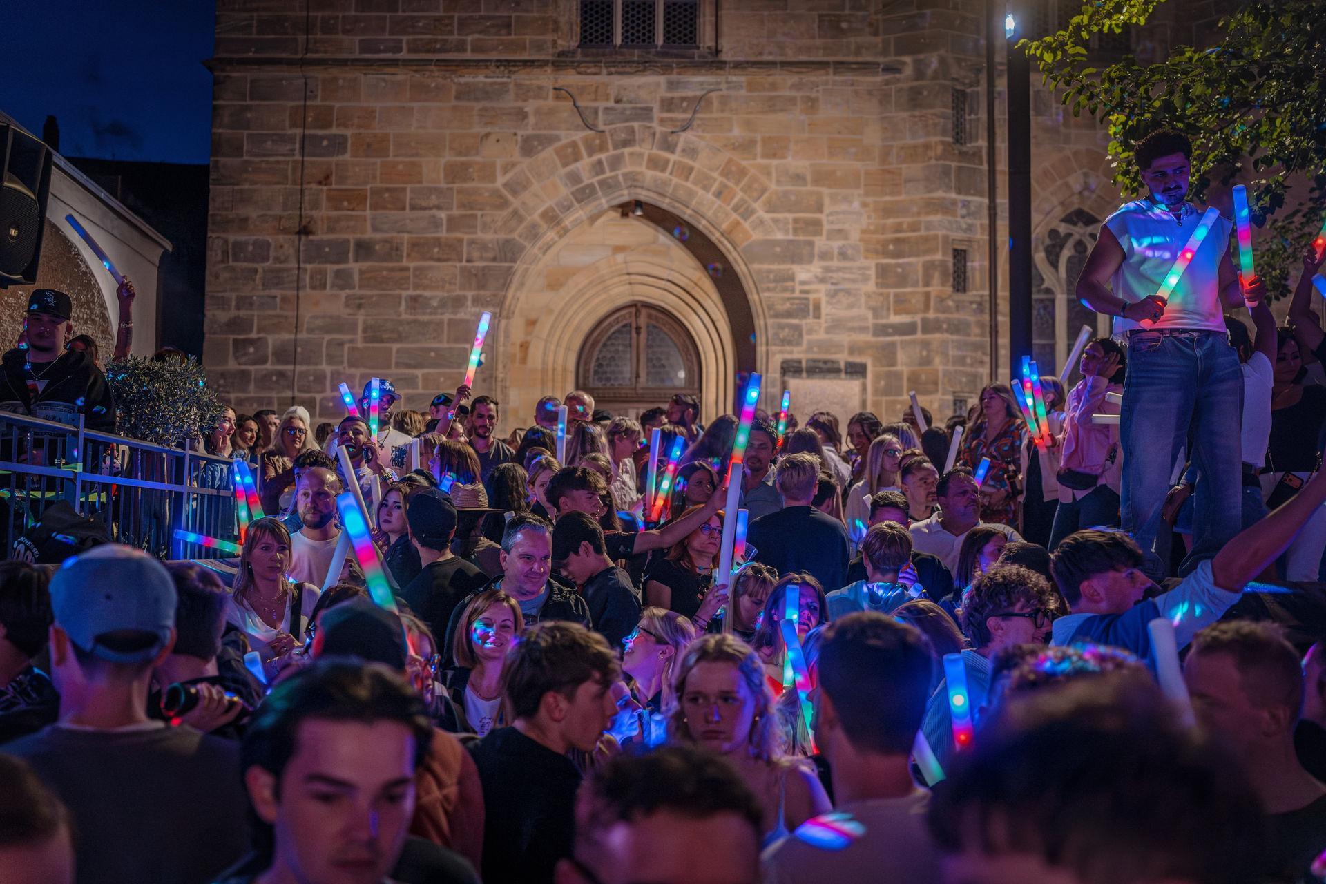 Amberg feiert Altstadtfest und macht die Nacht zum Tag. (Bild: Michael Golinski)