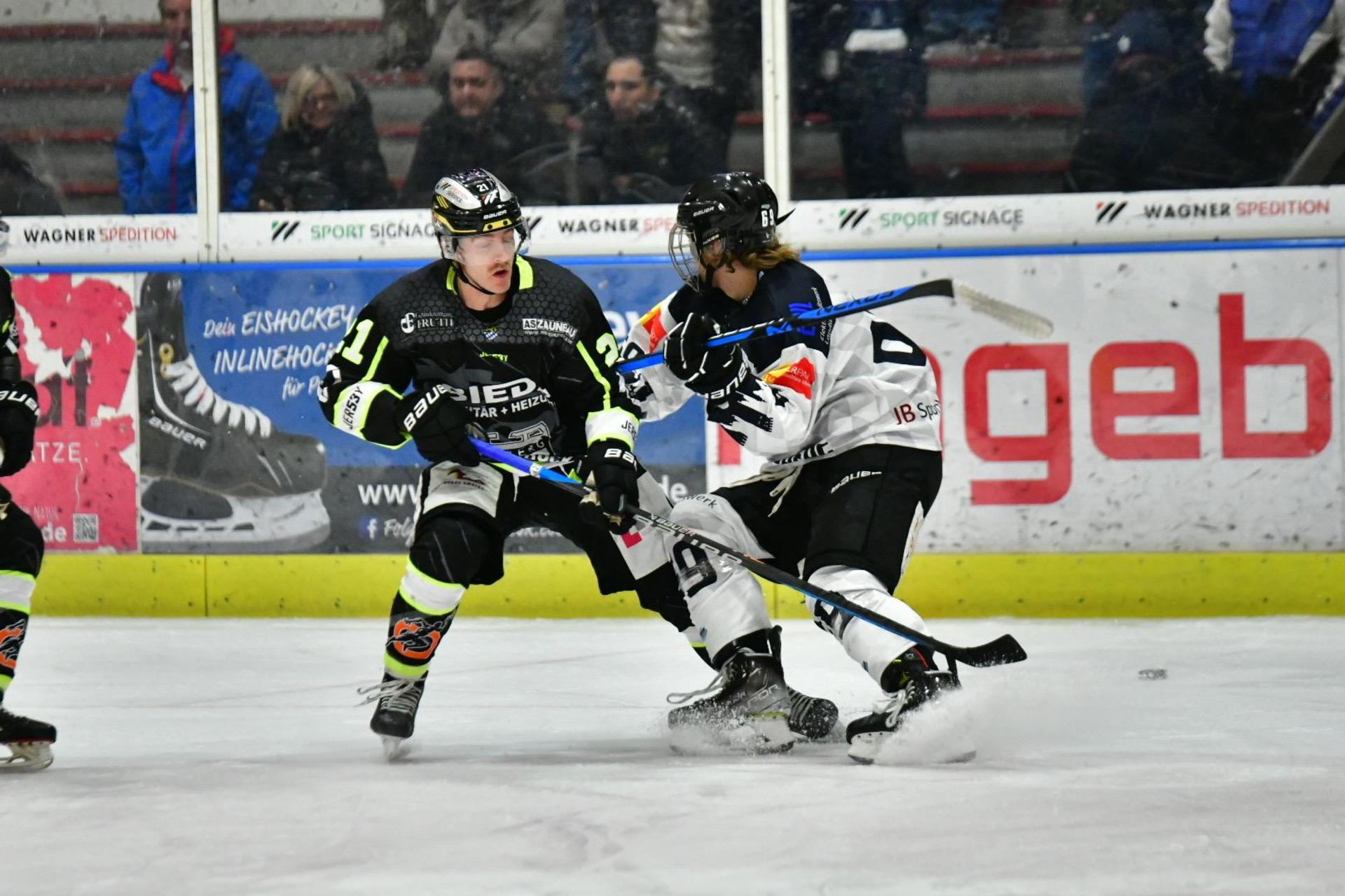 Der ERSC Amberg muss sich dem HC Landsberg mit 2:3 geschlagen geben. (Bild: A.& J. Pastuska)