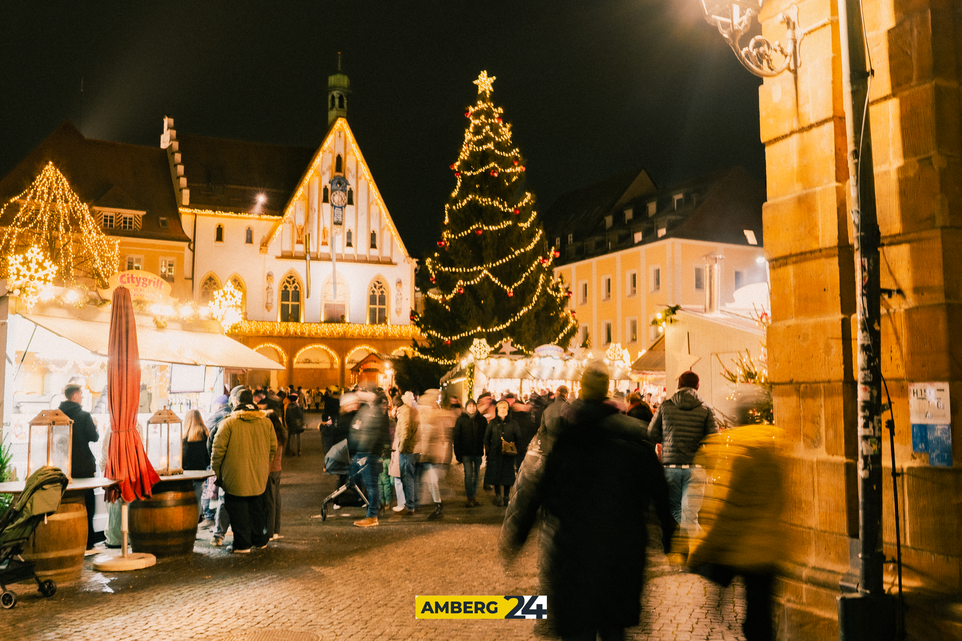 Bilder vom Amberger Weihnachtsmarkt. (Bild: Laura Kopold )