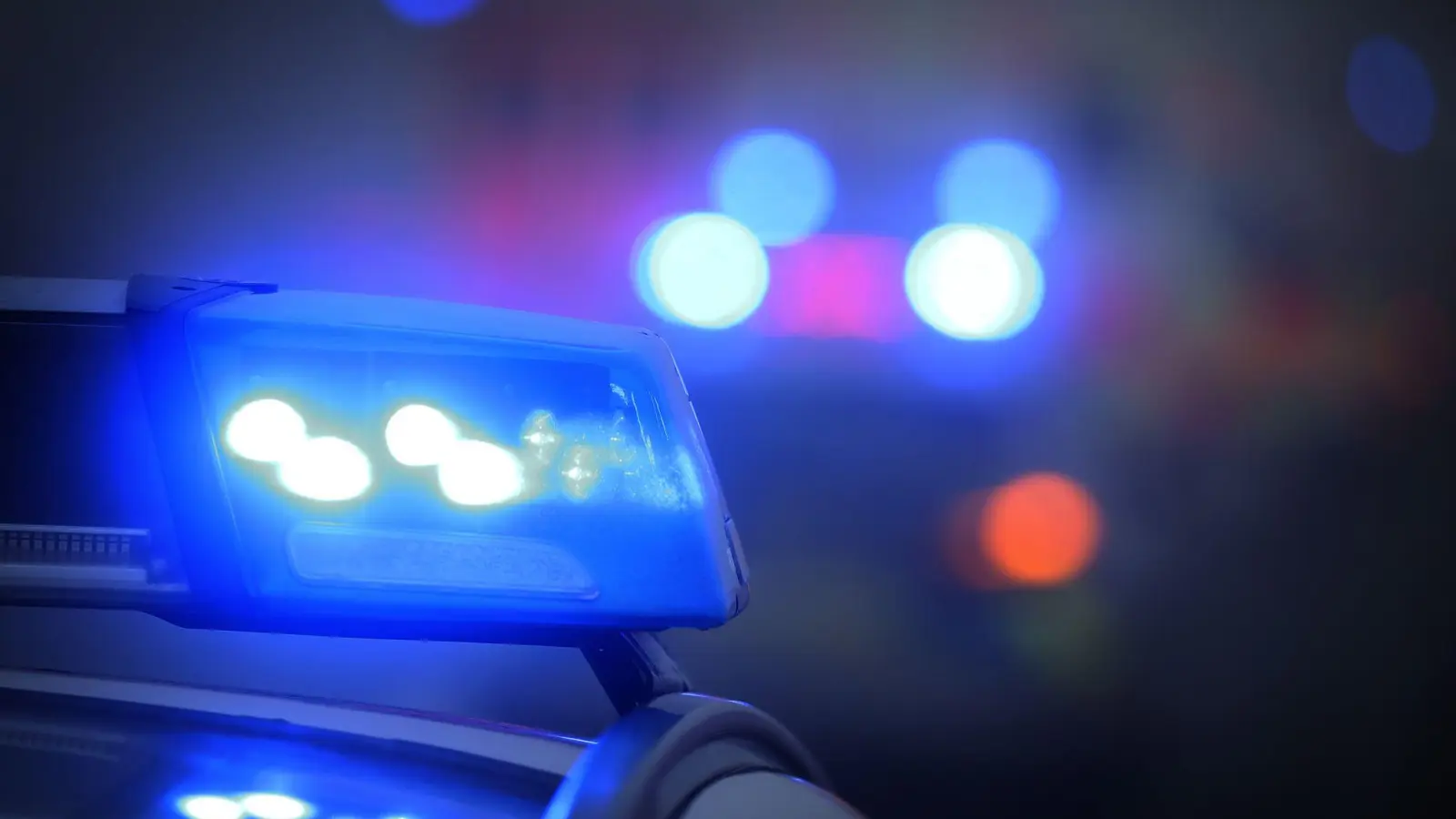 Ein 42-Jähriger ist nach einer Messerattacke in einem Hostel in Würzburg gestorben. (Symbolbild) (Bild: Karl-Josef Hildenbrand/dpa)