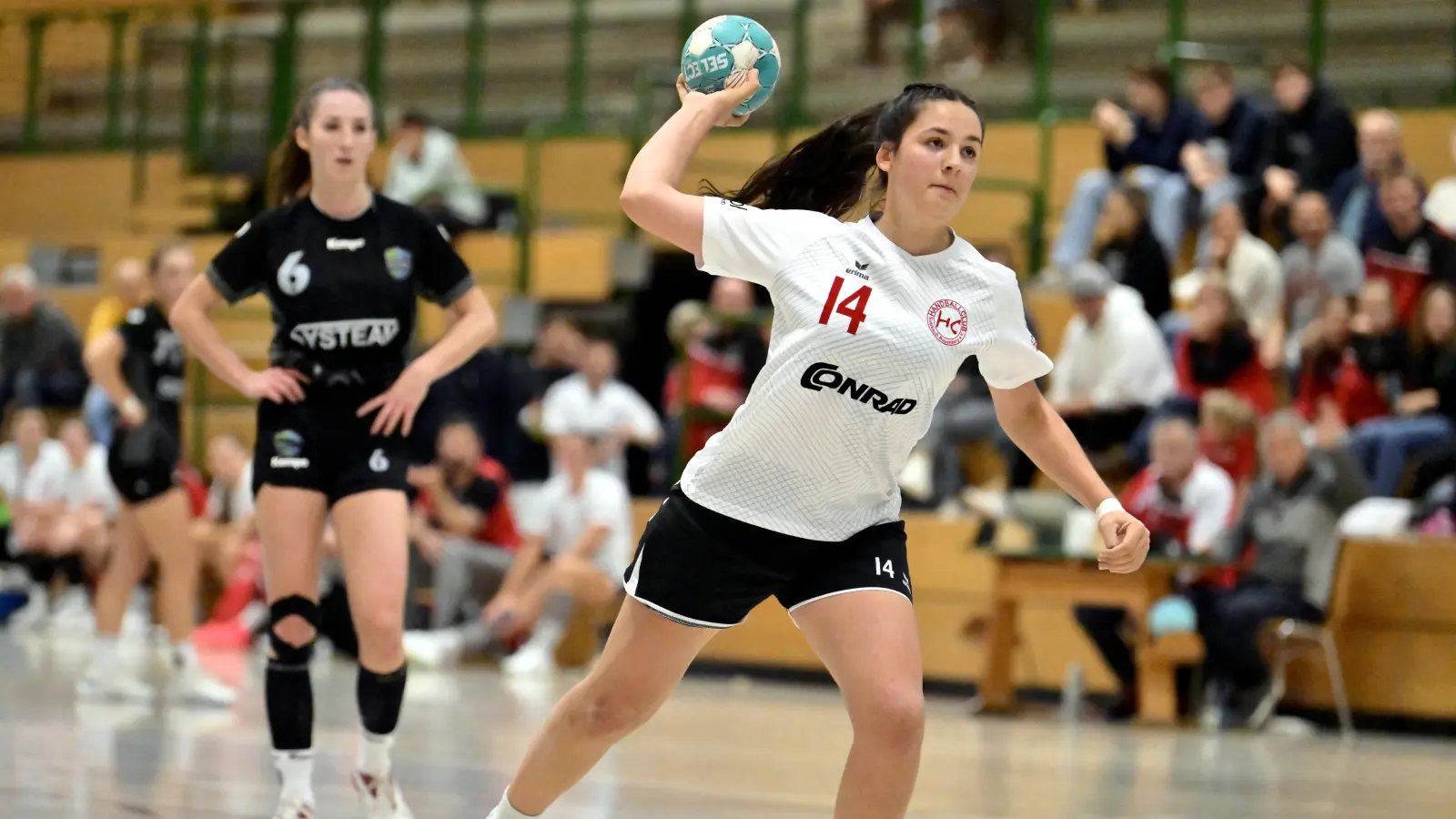 Auch sieben Tore von Paula Eckert verhalfen den HC-Damen nicht zum Punktgewinn im Spiel gegen den TSV Winkelhaid. (Archivbild: Hubert Ziegler)