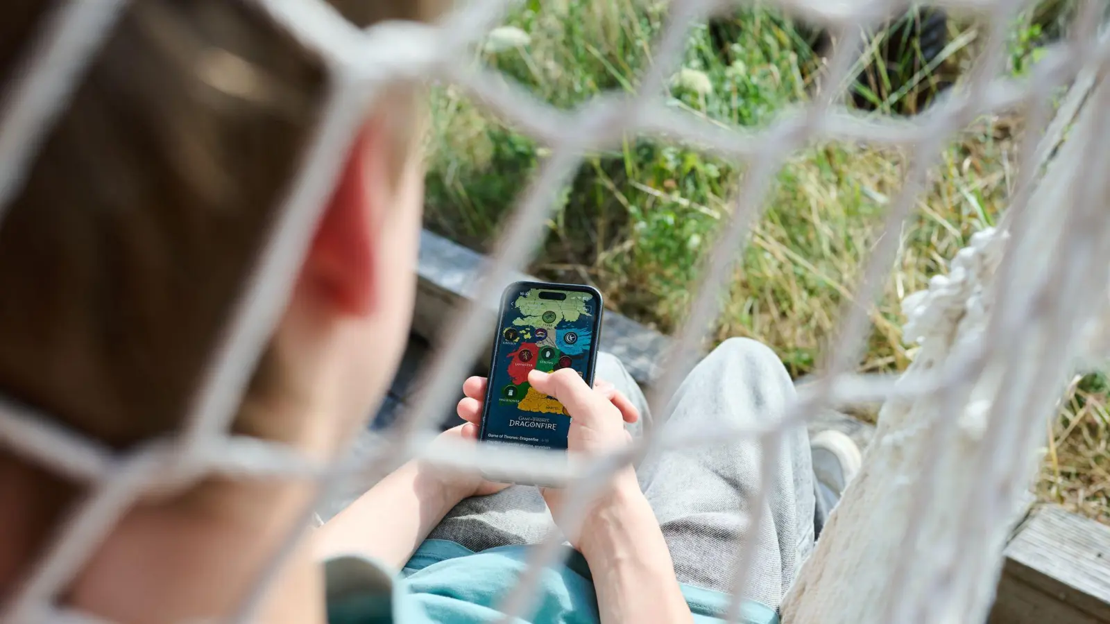 Mehrere EU-Länder planen bereits nationale Vorgaben für den Zugang zu Social-Media-Plattformen. (Symbolbild: Annette Riedl/dpa)
