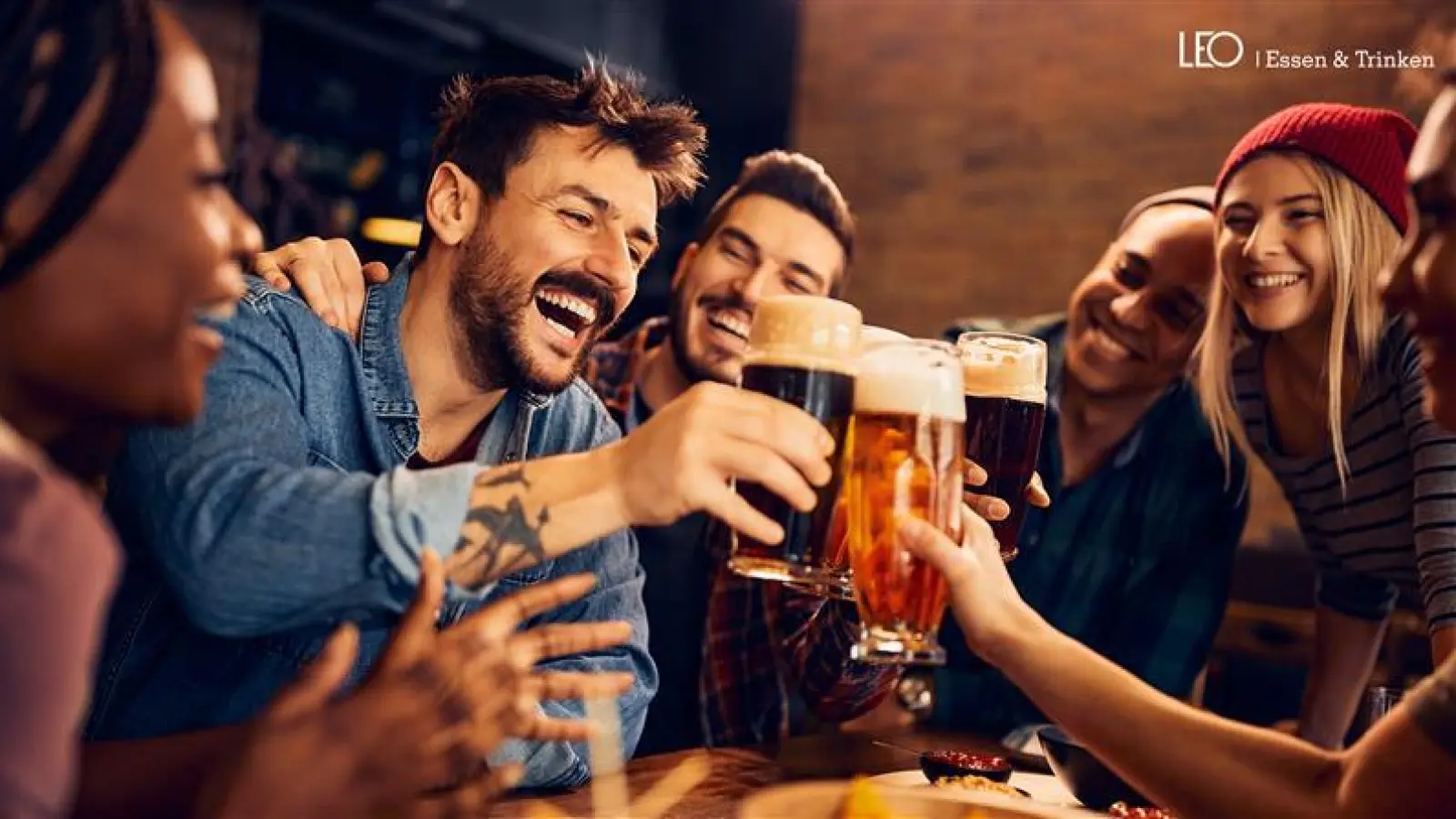 Bier ist ein fester Bestandteil der Kultur und Tradition vieler Länder. (Bild: Drazen – stock.adobe.com)