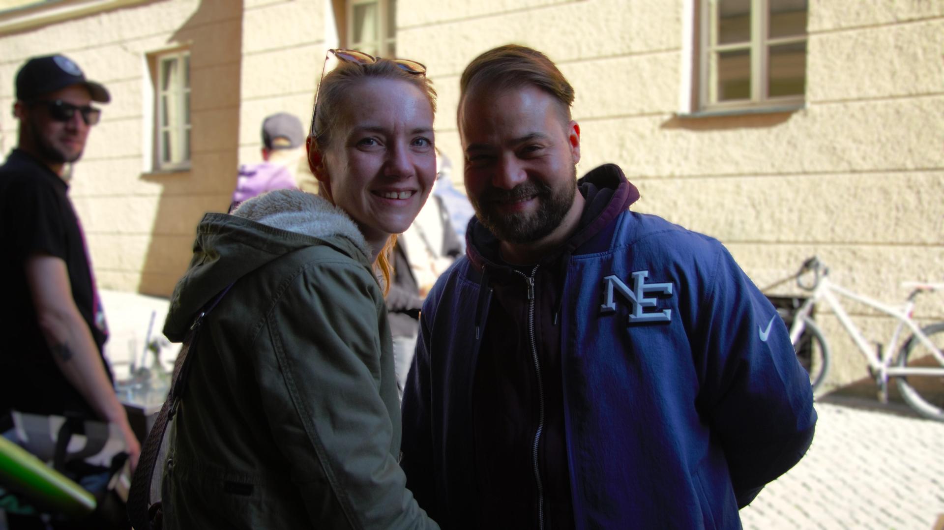 Im warmen Sonnenschein war das Daydrinking im Colomba Entspannung pur. (Bild: Marlin Nixdorf)