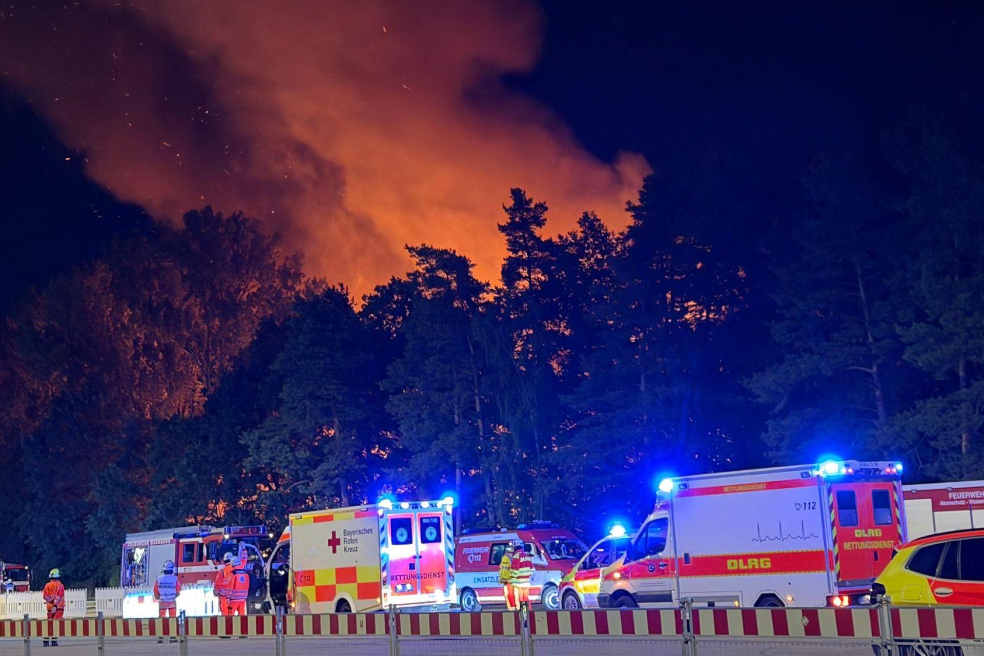 In Nürnberg brannte ein Waldstück. (Bild: Sven Grundmann/NEWS5/dpa)