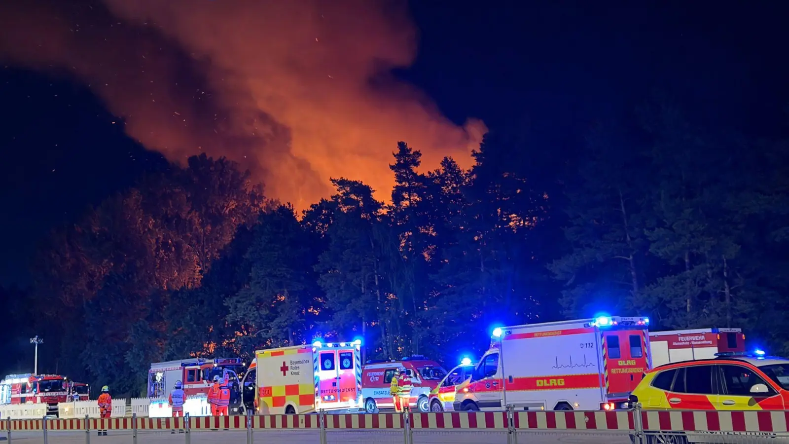 In Nürnberg brannte ein Waldstück. (Bild: Sven Grundmann/NEWS5/dpa)
