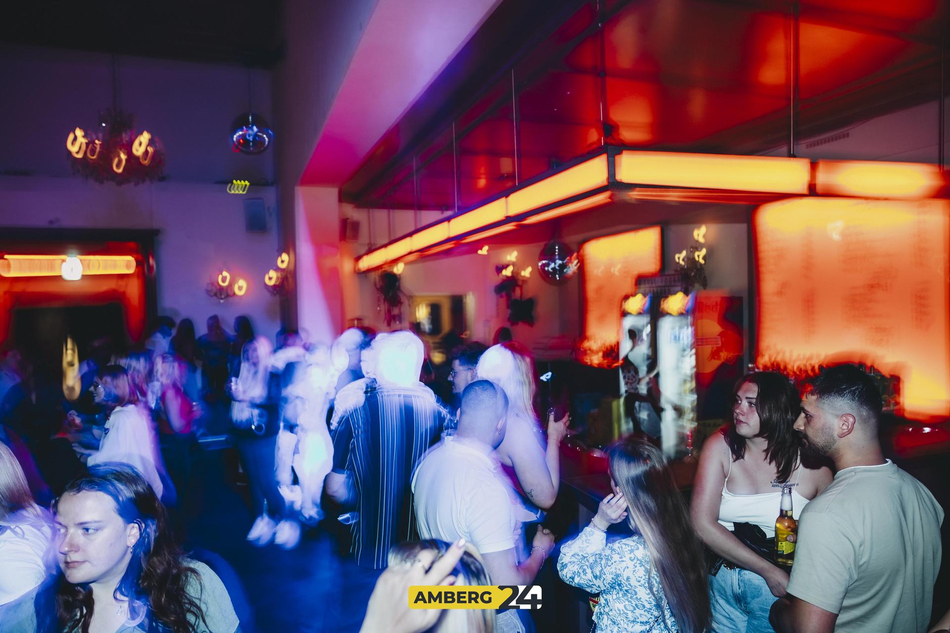 Beim Hood of Hip-Hop im Casino waren viele Feierwillige am Start.  (Bild: Lolografie )