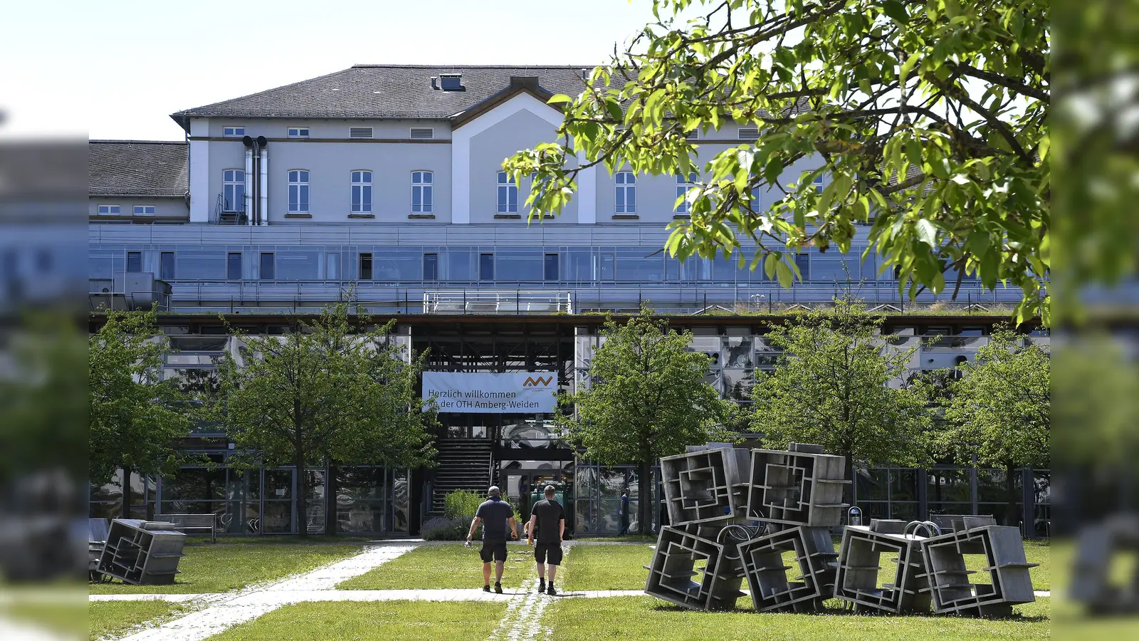 Studierende an der OTH in Amberg können sich noch bis Ende des Monats auf eine finanzielle Förderung bewerben. (Archivbild: Petra Hartl)