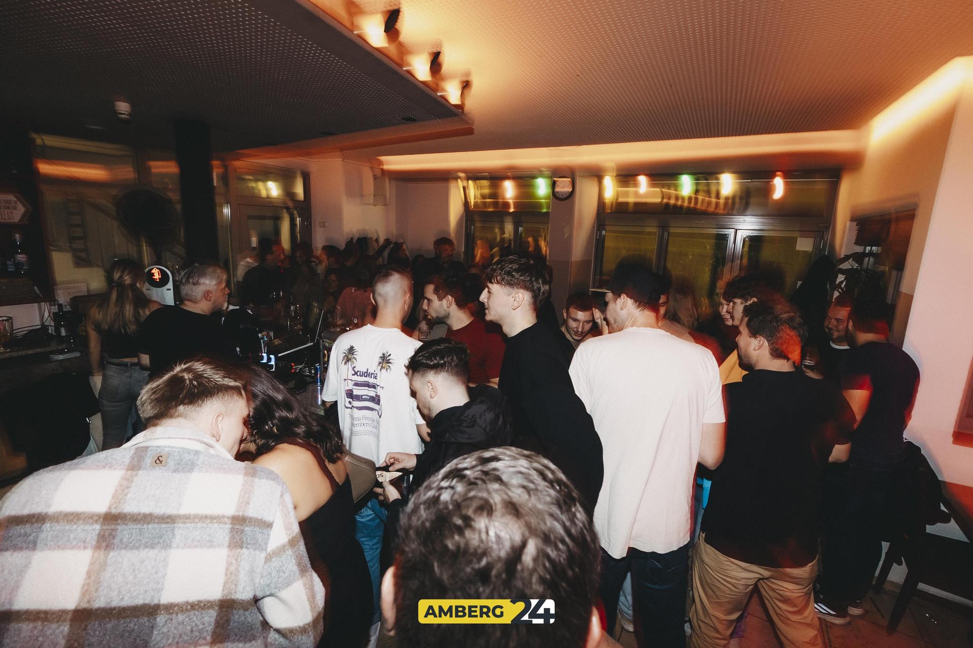Unsere Fotografin war im Colomba und hat die besten Bilder des Abends für euch. (Bild: Lolografie)
