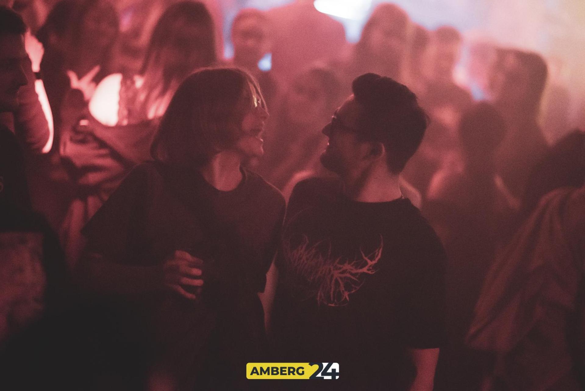 Party am 1. Weihnachtsfeiertag im Happy Rock.  (Bild: Martin Sponsel)