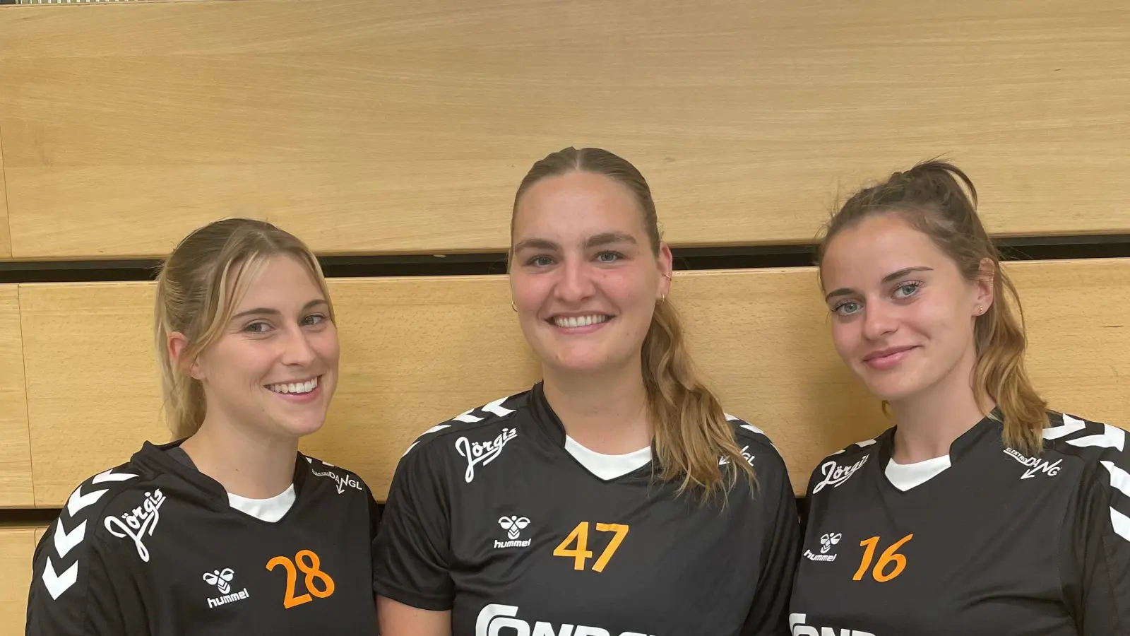 Die Neuzugänge der HG Amberg: (von links) Selina Wrosch, Hannah Nemeth und Carolina Simank. (Bild: zyz)