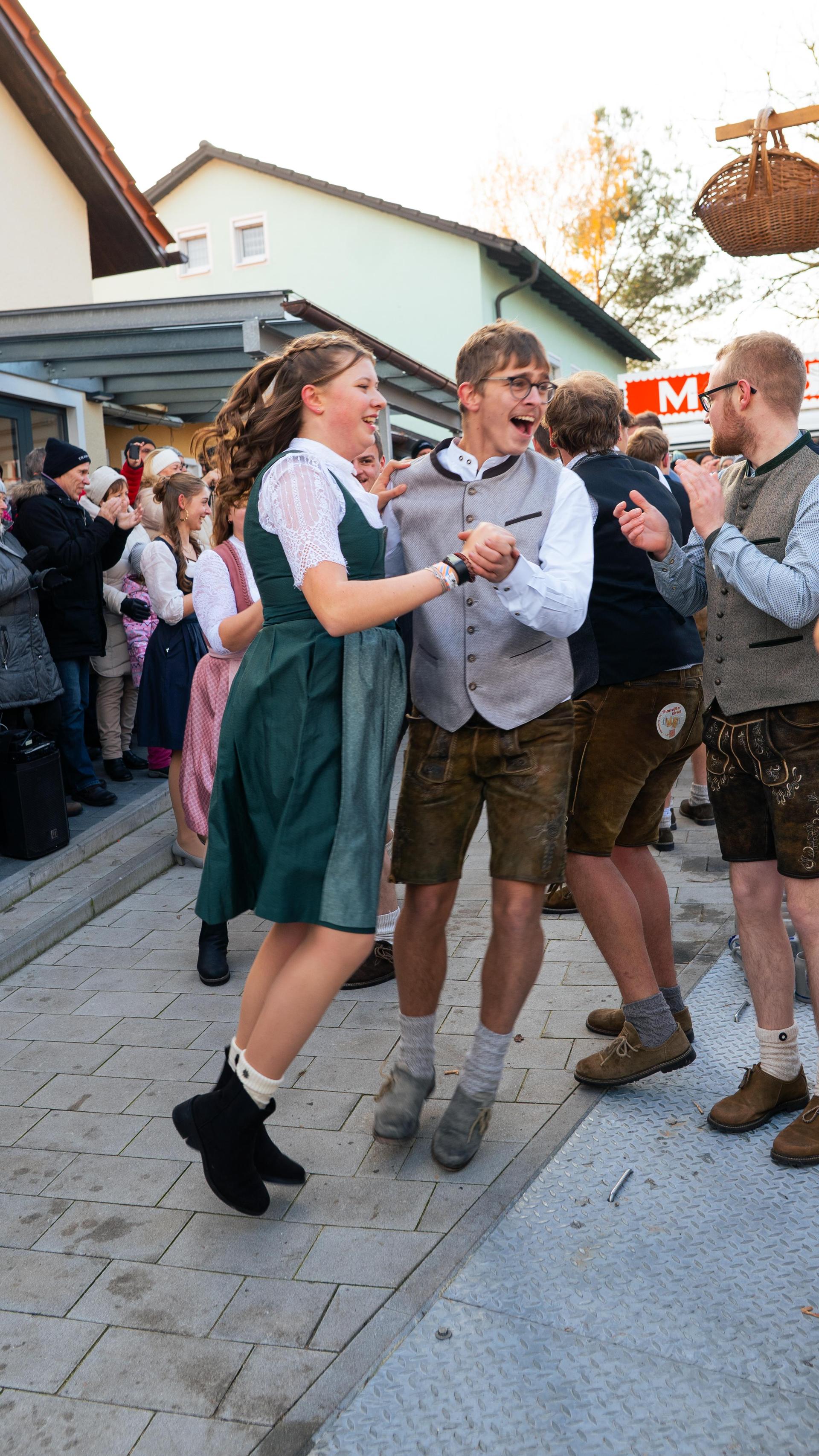 Thansüßer Kirwa am Sonntag.  (Bild: Hannes Stock)