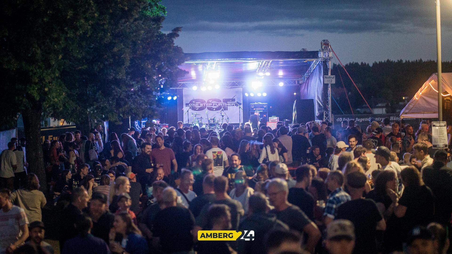 Das sind die Bilder vom Freitagabend vom 2025er-Altstadtfest in Sulzbach-Rosenberg. (Bild: Mario Donhauser)
