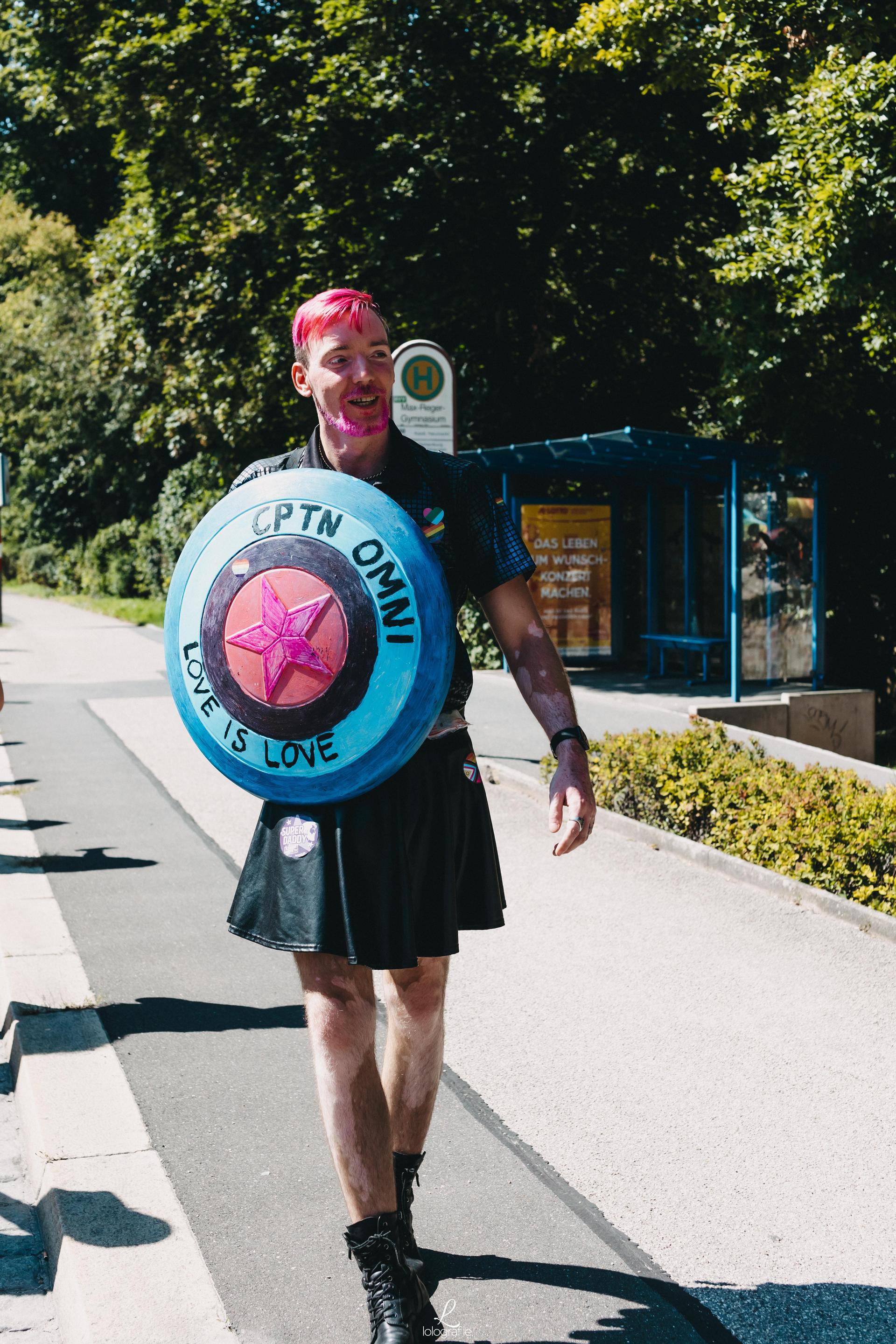 Die Bilder von der CSD-Parade 2023 in Amberg. (Bild: Leonie Hartung)