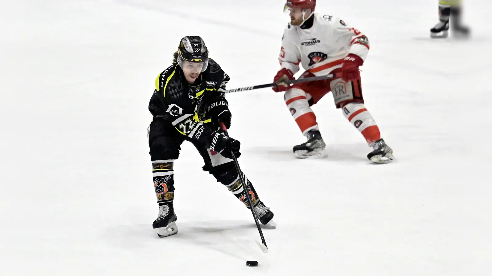 Fortin Hunter beim 3:1-Sieg gegen Klostersee an der Scheibe.  (Archivbild: Hubert Ziegler)