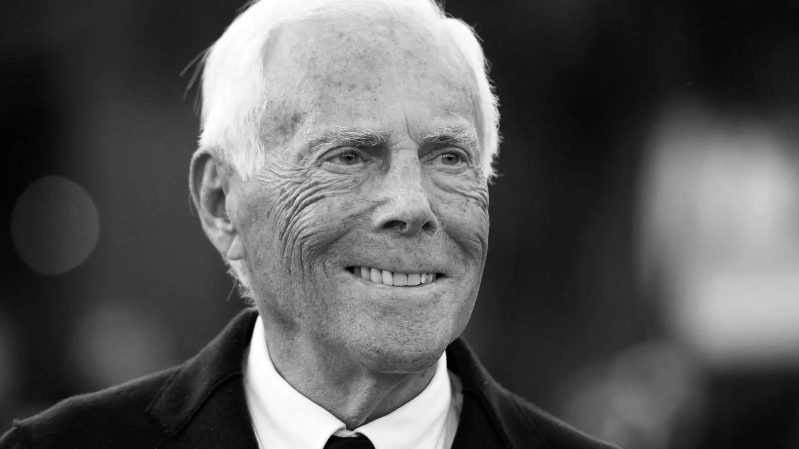 Der italienische Modedesigner Giorgio Armani ist im Alter von 91 Jahren gestorben. (Archivbild) (Bild: Claudio Onorati/ANSA/dpa)