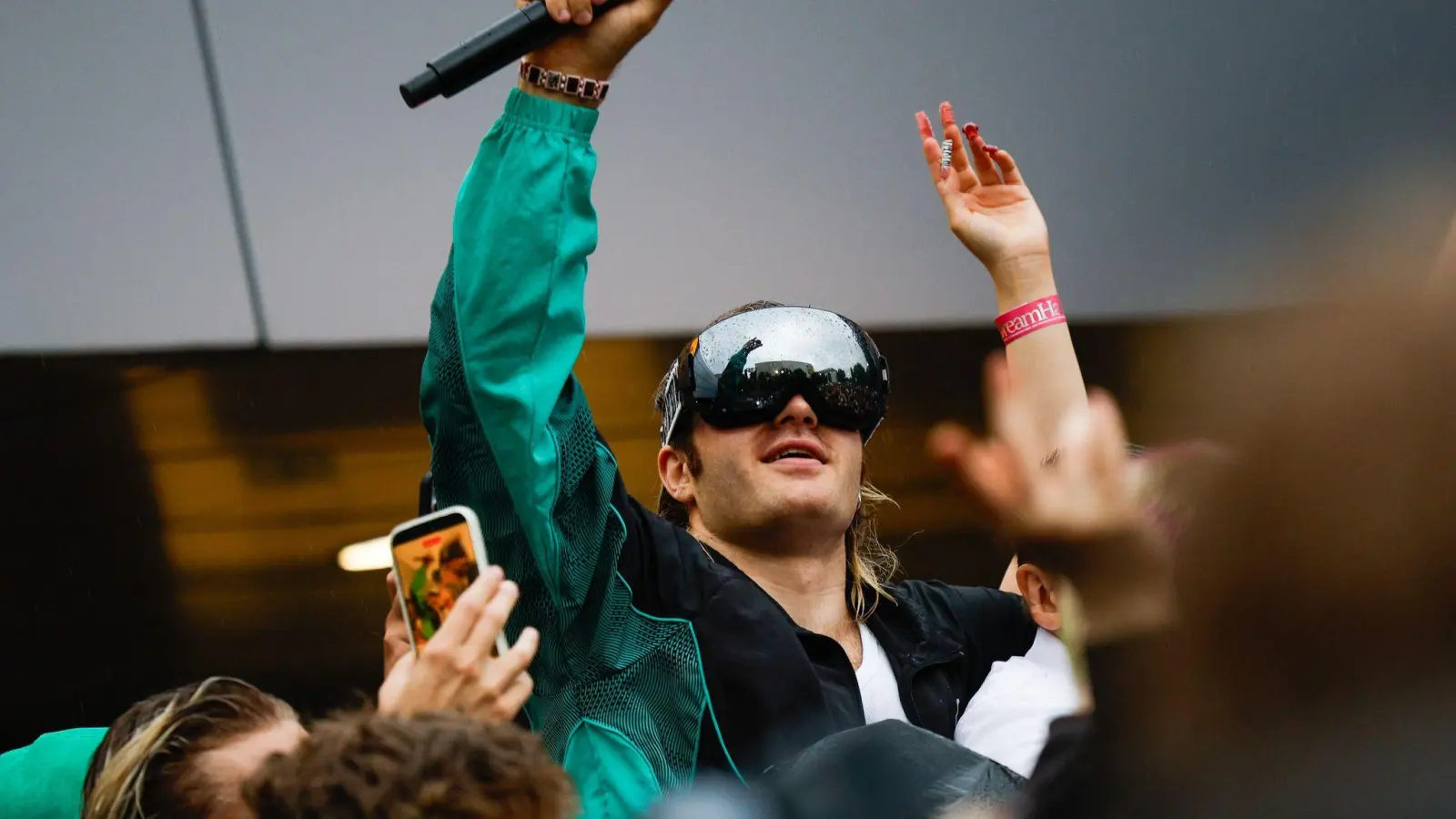 Ski Aggu hat sein neues Album „Ski Aggu Musik“ herausgebracht. (Archivbidl) (Bild: Carsten Koall/dpa)