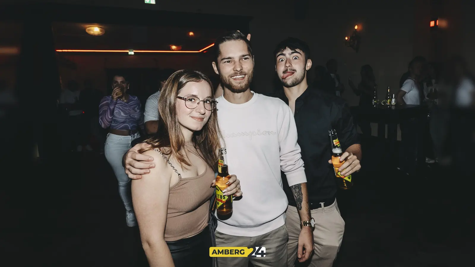 Eine Zeitreise in die 90er – ihr habt gefeiert, wir haben die Bilder. (Bild: Lolografie)