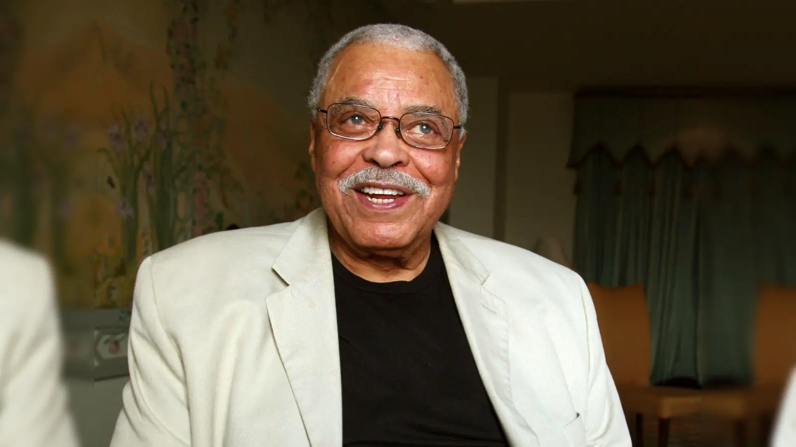 James Earl Jones war für seine tiefe Stimme bekannt. (Archivbild: Rick Rycroft/AP/dpa)