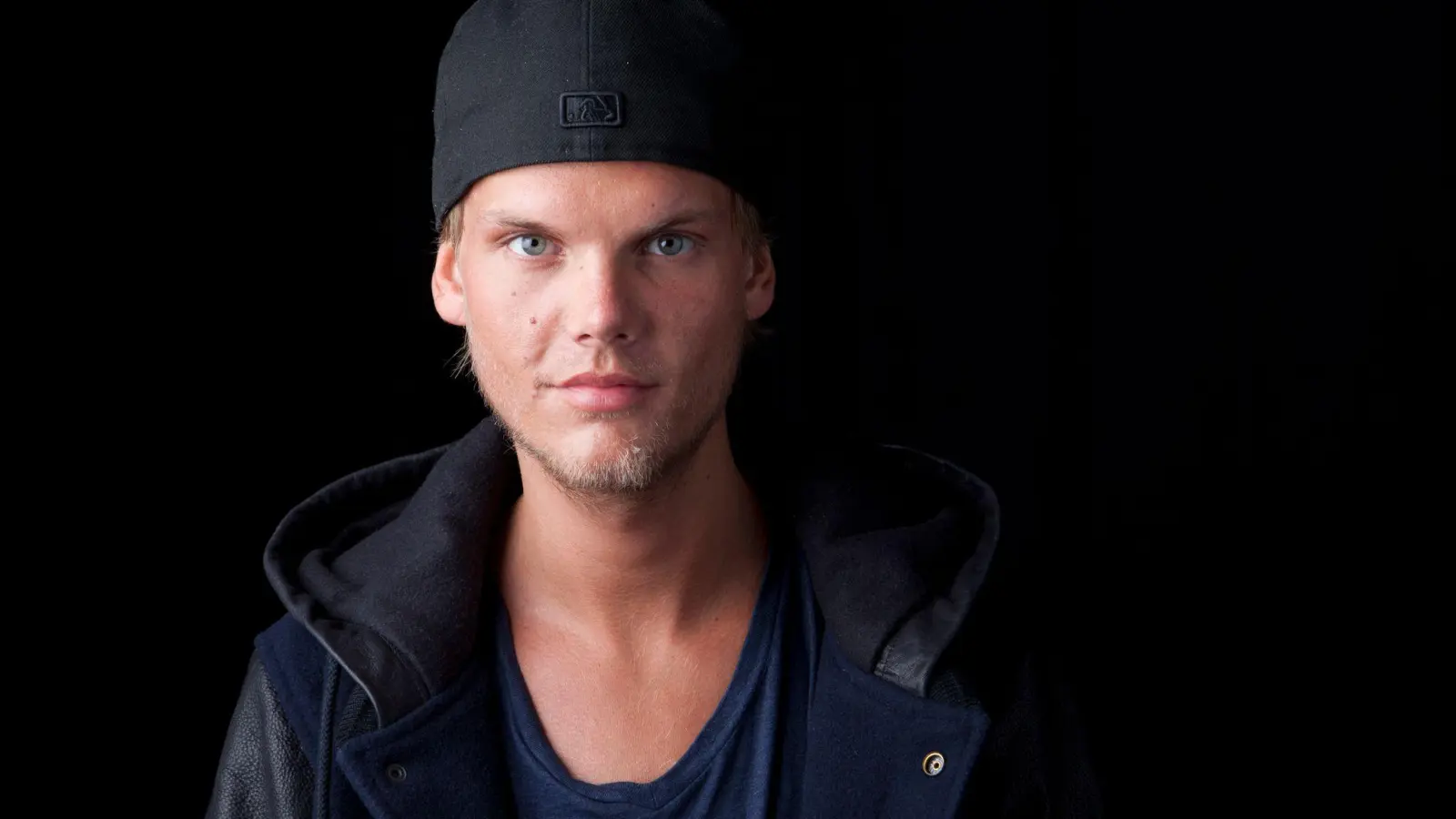 Der 2018 verstorbene DJ Avicii zählt zu den Wegbereitern der zeitgenössischen House-Szene. (Archivbild) (Bild: Amy Sussman/Invision/AP/dpa)