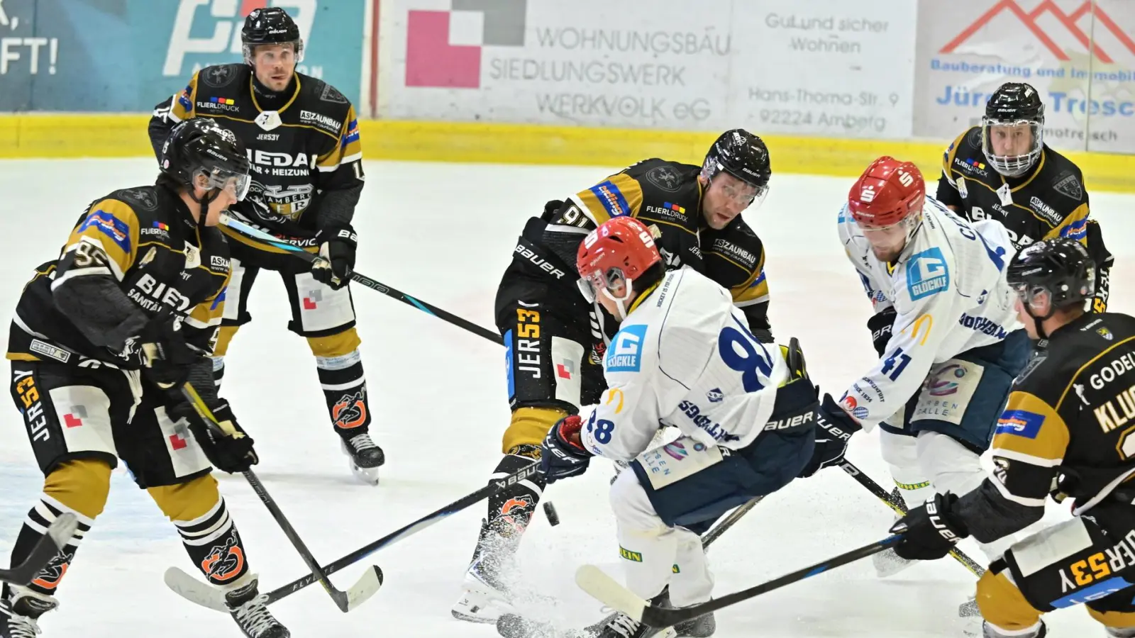 Der ERSC Amberg verlor das Testspiel gegen den ERV Schweinfurt deutlich.  (Bild: Hubert Ziegler)