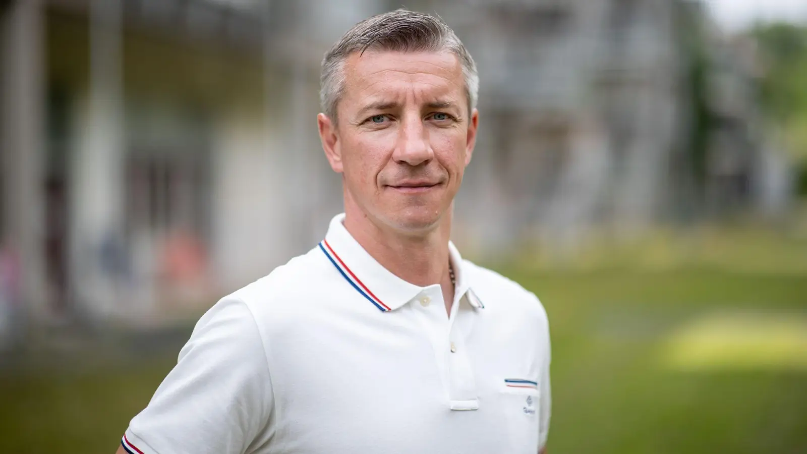 Der frühere Fußball-Profi Marek Mintal, am Rande einer Pressekonferenz zum Neubauprojekt Kinderklinikum Nürnberg. (Bild: Daniel Karmann/dpa)