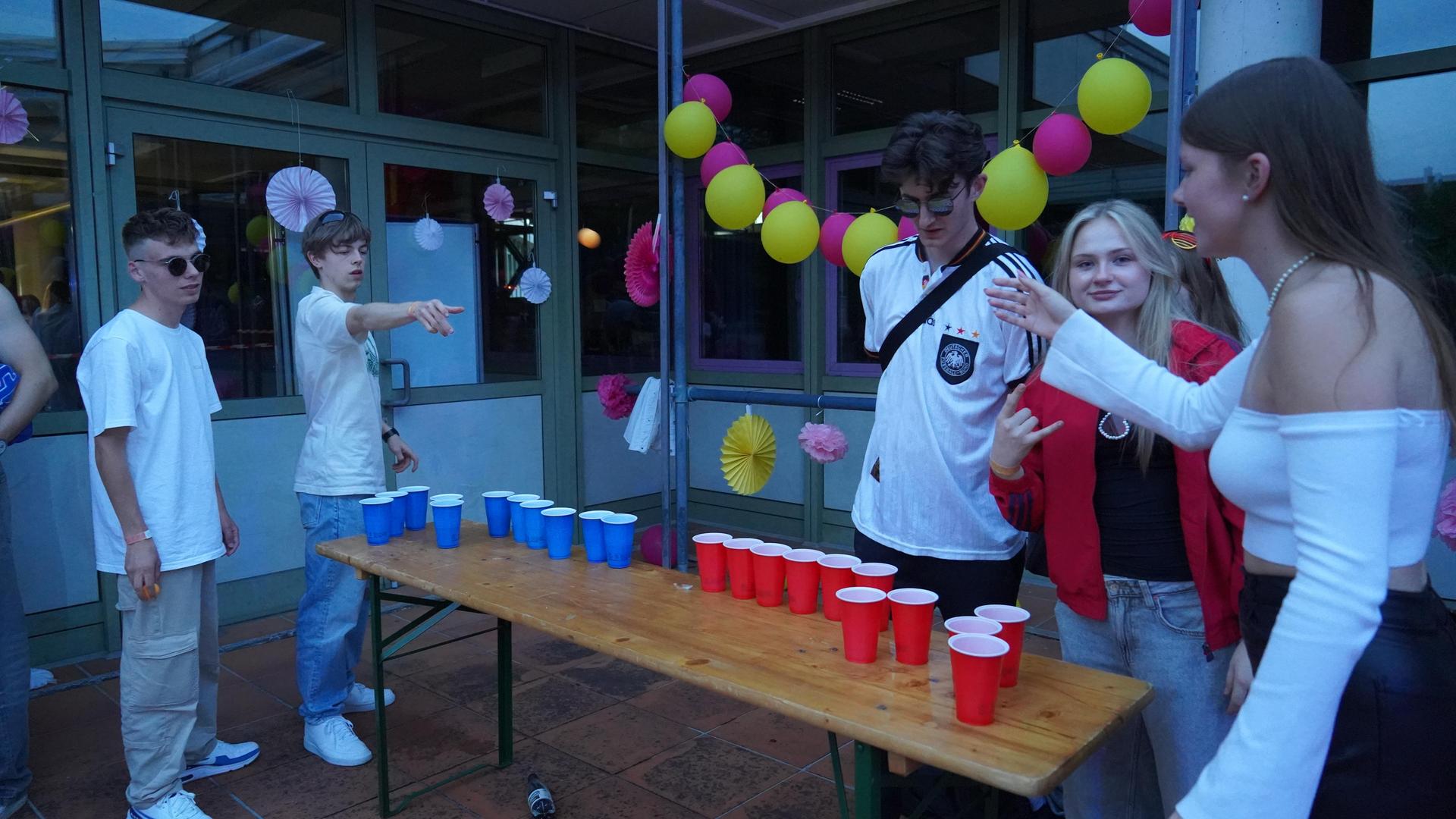 Die Beachparty am Elly-Heuss-Gymnasium. (Bild: mcl)