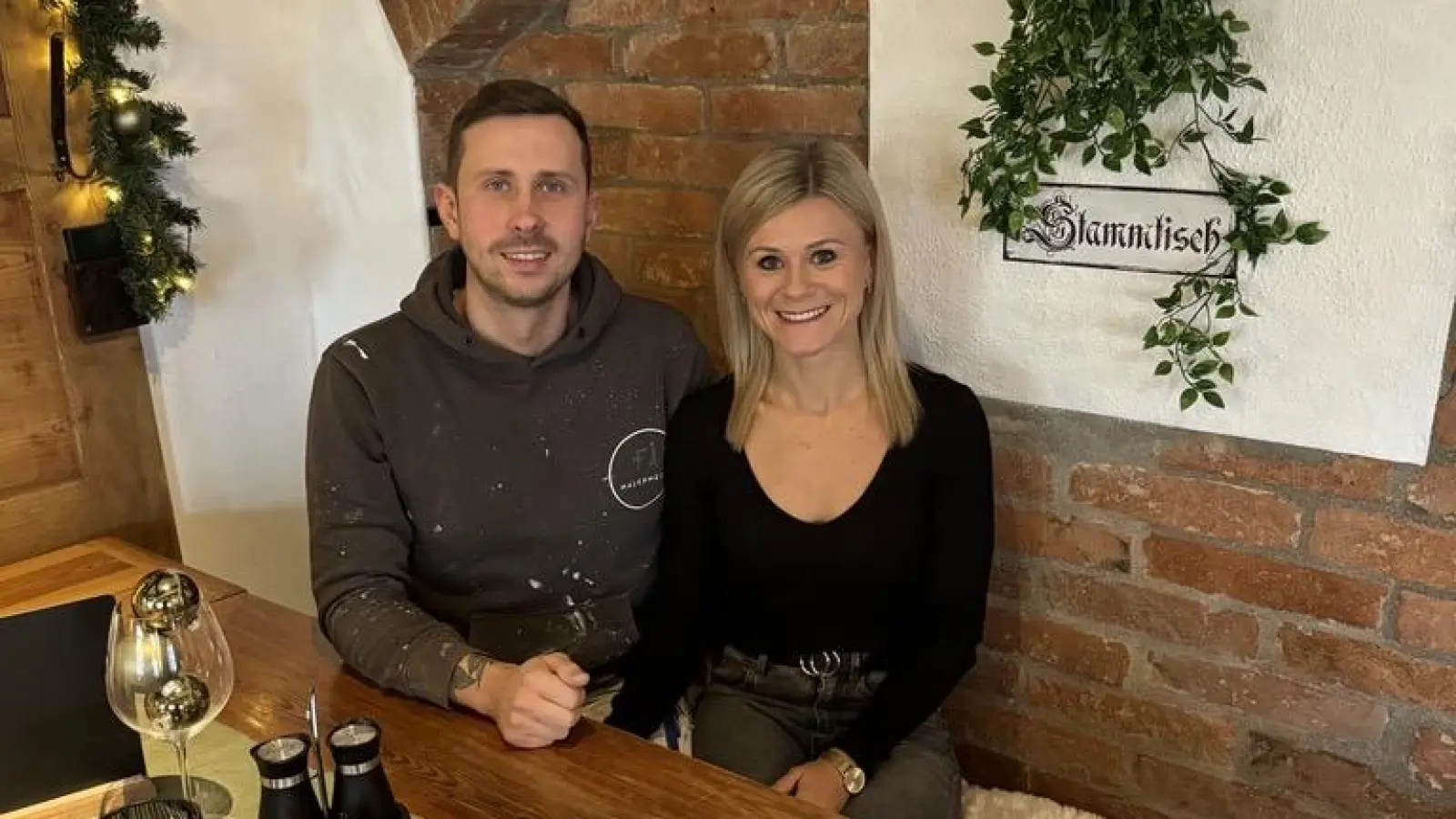 Gemeinsam mit ihrem Freund Alexander Franz hat Sabrina Langer das gesamte „Annaberg Stüberl” allein renoviert.  (Bild: ama)