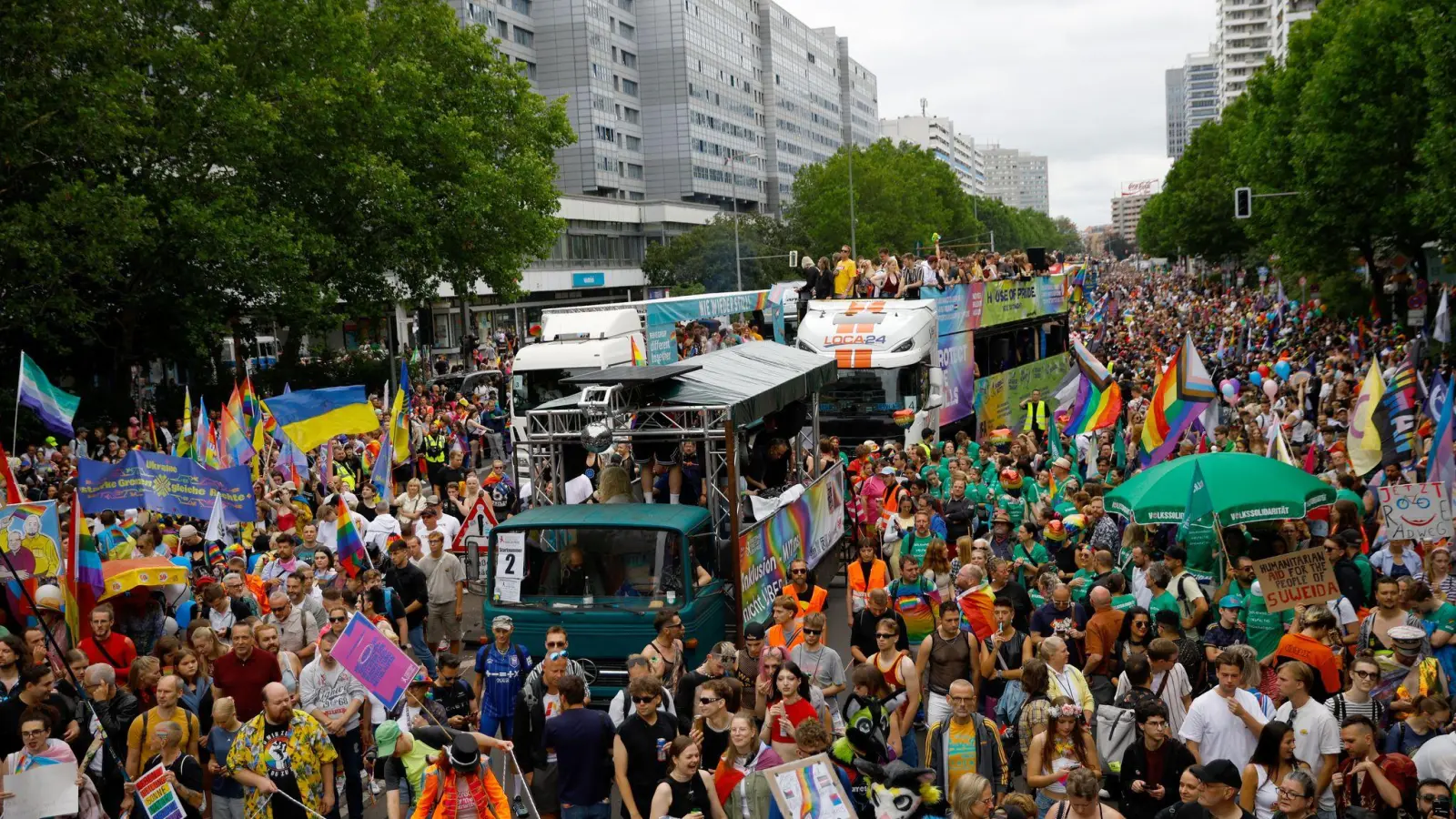 Die Veranstalter rechnen mit hunderttausenden Teilnehmerinnen und Teilnehmern. (Bild: Casten Koall/dpa)