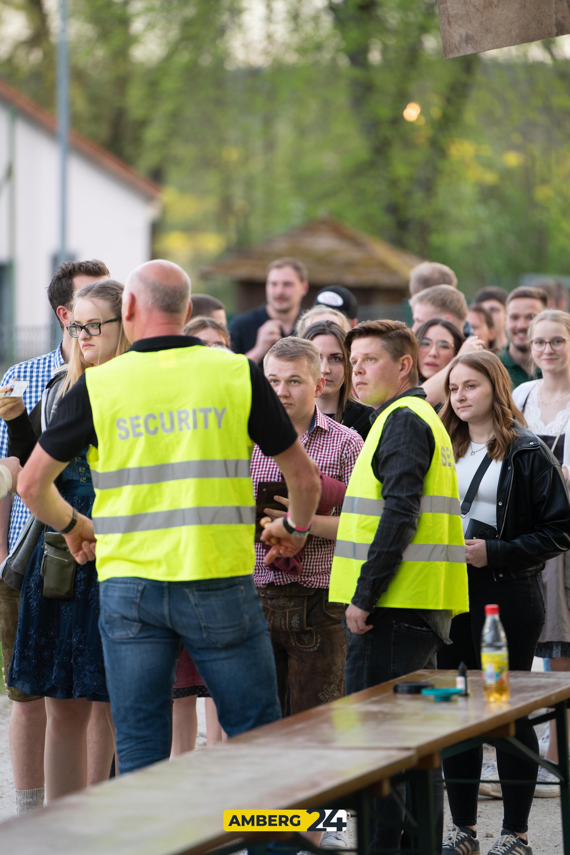 Keine Kirwa-Zeit ohne Kreis-Kirwa-Warm-Up. Daniel Geiger war für euch unterwegs.  (Bild: Daniel Geiger)