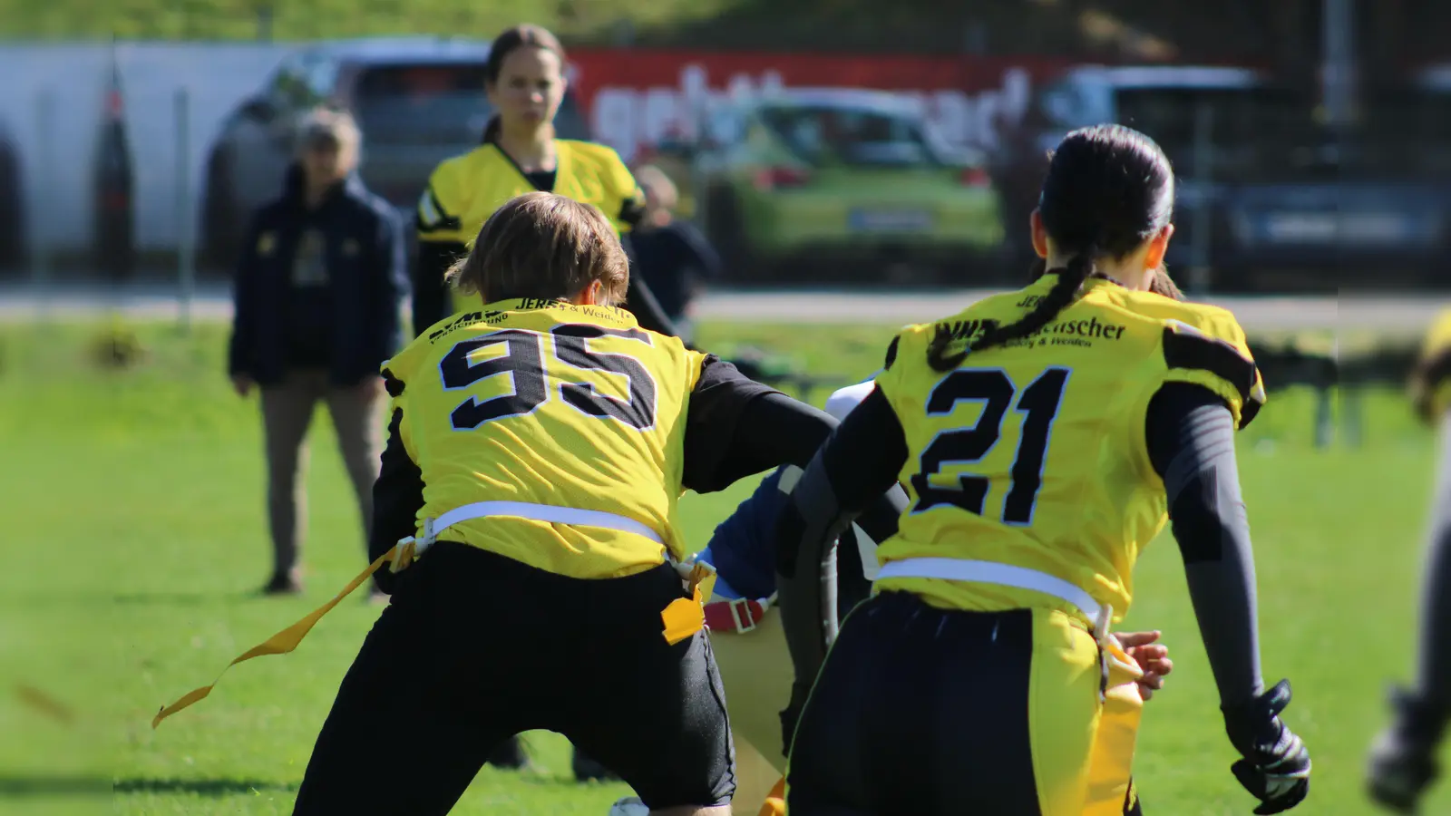 Flag Football gab es bei den Amberg Mad Bulldogs bislang nur in der Jugend. Das wird sich nun ändern.  (Archivbild: Mad Bulldogs)