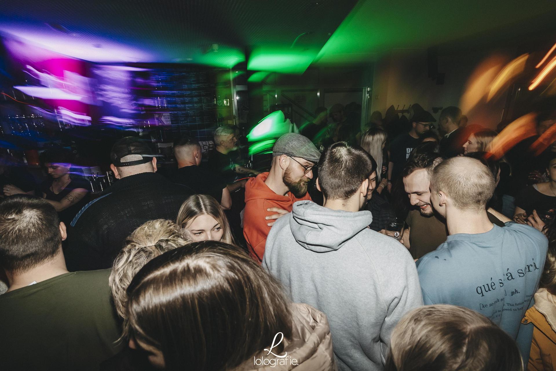 DJ Maca im Colomba. Die Fotos (Bild: Lolografie)