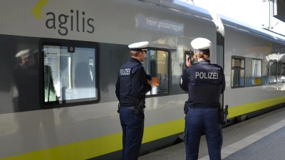 Die Bundespolizei auf Streife am Regensburger Bahnhof. (Bild: Bundespolizei)