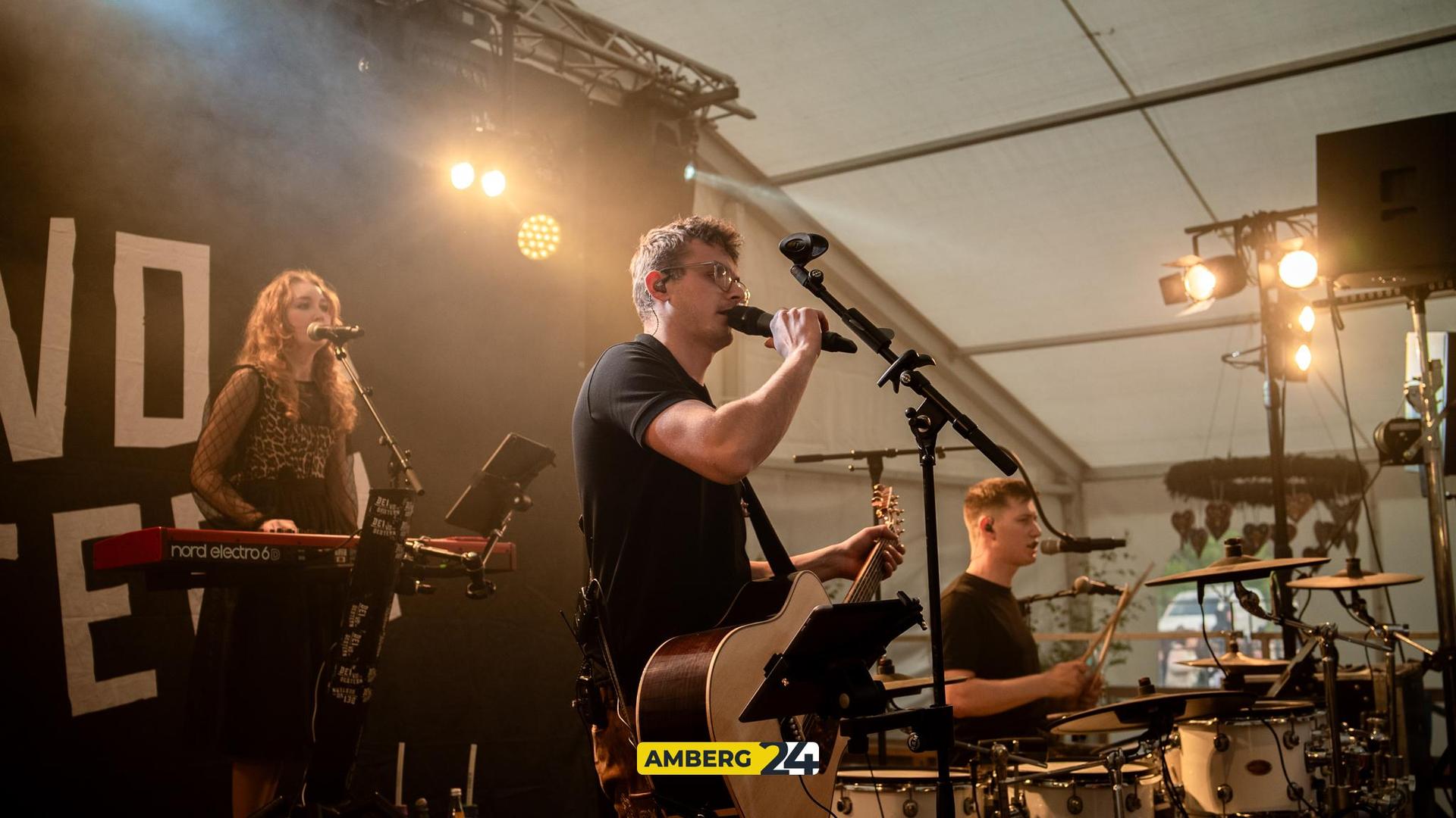 Die Bilder von der Kümmersbrucker Kirwa. (Bild: Mario Donhauser)