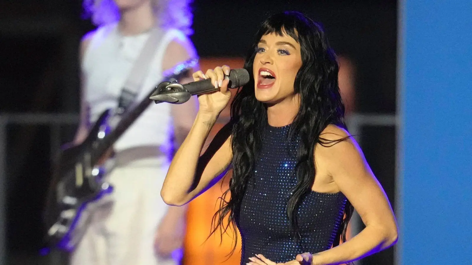 Katy Perry wehrt sich vehement gegen die Vorwürfe. (Archivbild)  (Bild: Gene J. Puskar/AP/dpa)