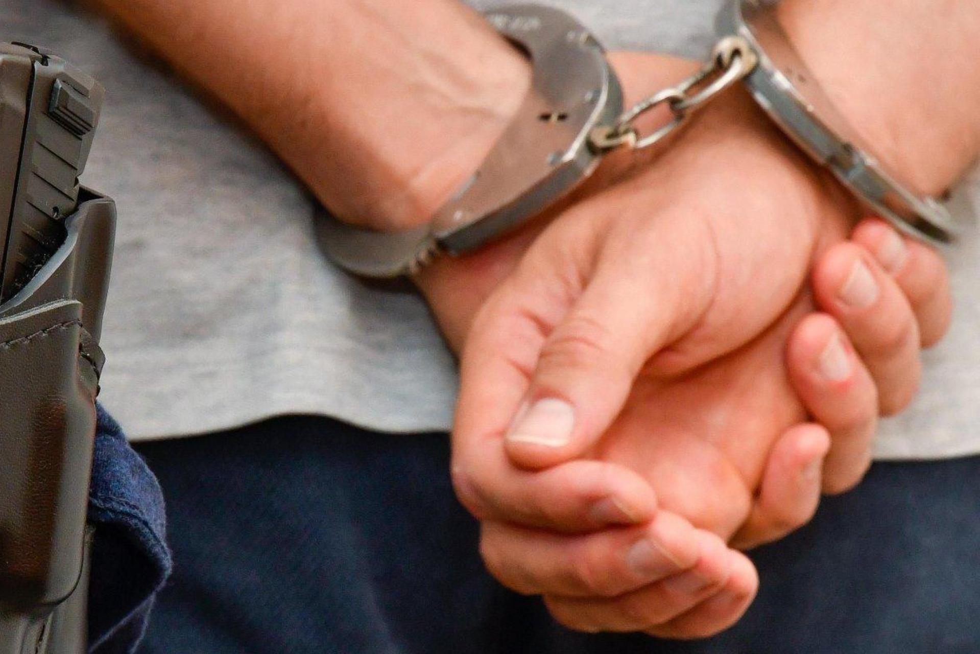 Ein 37-jähriger Mann soll eine 40-Jährige aus Coburg getötet haben. Er wurde festgenommen. (Symbolbild: Petra Hartl)