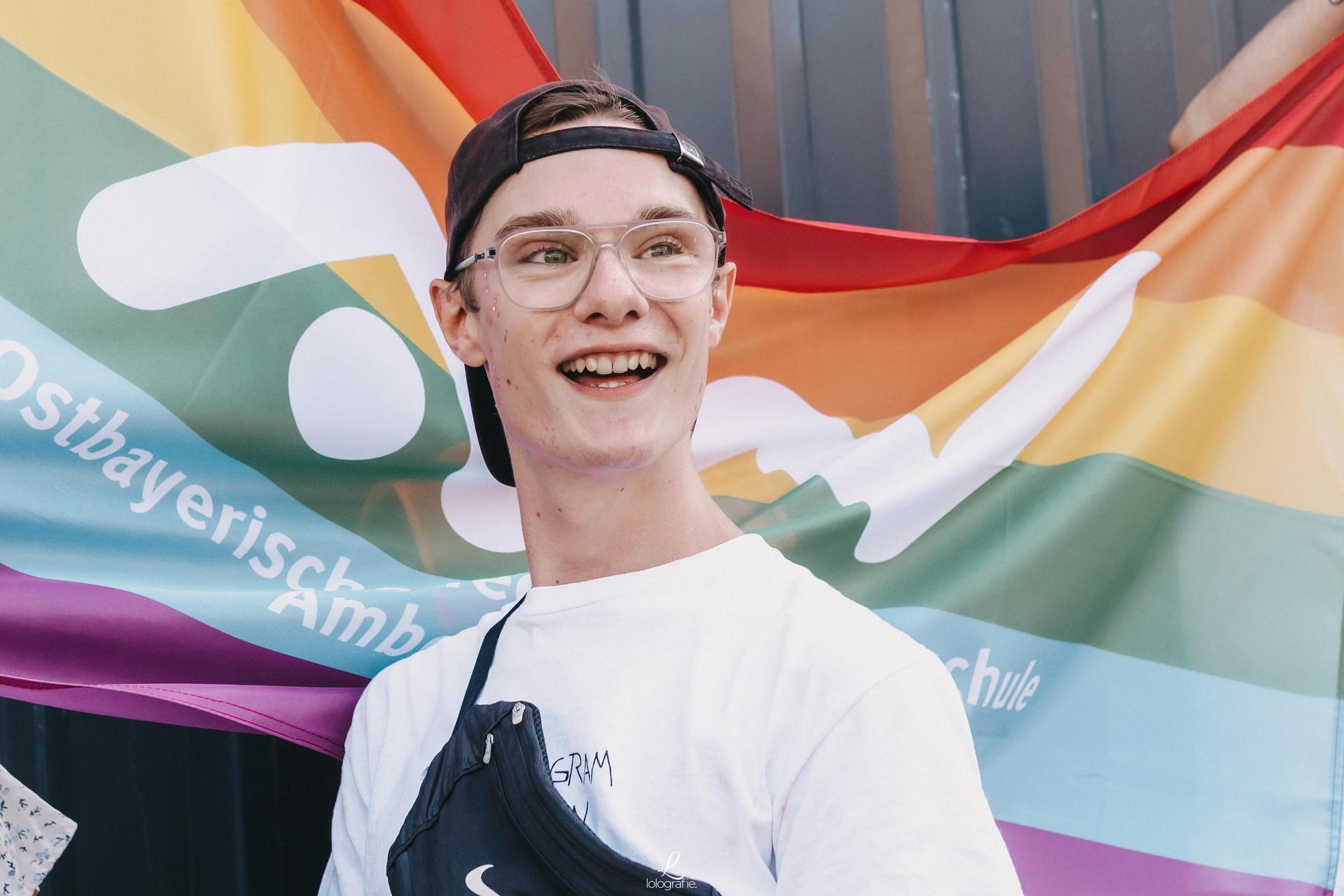 Die Bilder von der CSD-Parade 2023 in Amberg. (Bild: Leonie Hartung)