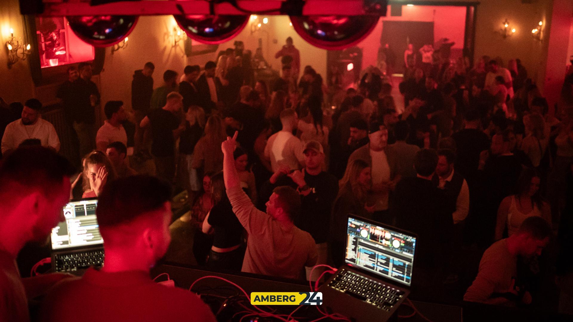 Die besten Vibes gab es am Wochenende im Casino. Mario hat bei Hot Sugar im Casino fotografiert. (Bild: Mario Donhauser)