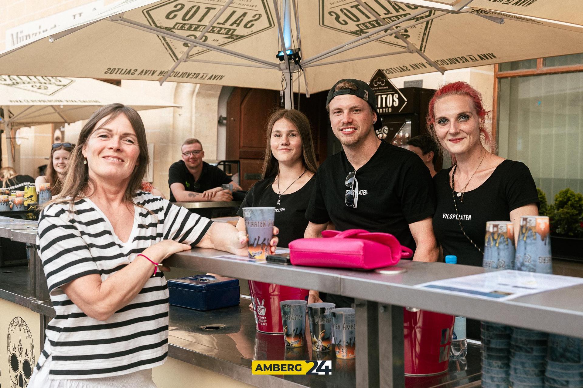 Partystimmung pur gab's auch auf dem Malteserplatz! (Bild: David Mueller)