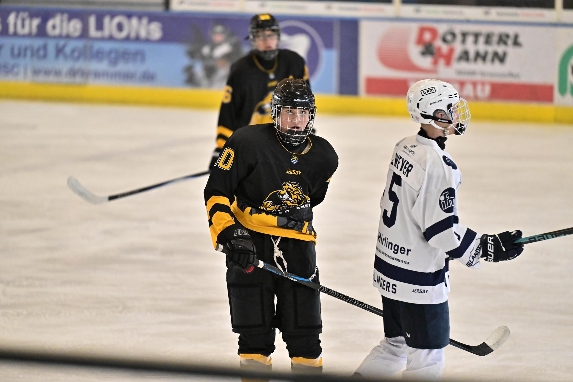 Eishockey Landesliga-Meisterschaft der U17 mit ERSC Amberg.  (Bild: Hubert Ziegler)